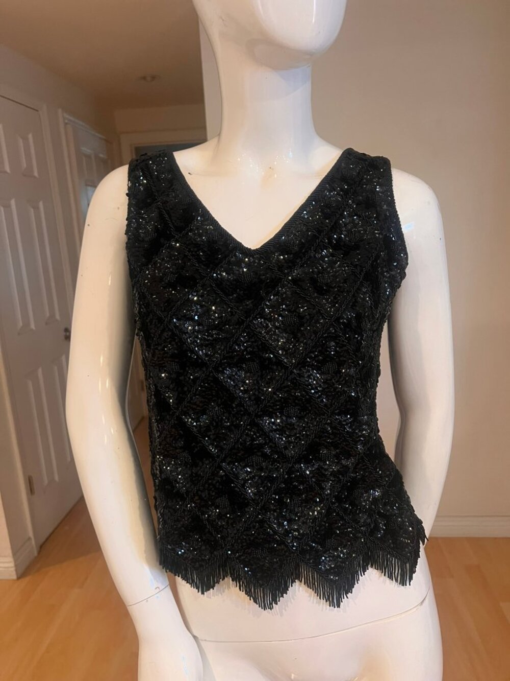 VINTAGE 60'S EMBELLISHED SLEEVELESS BLACK TOP SIZE M MEDIUM FAIRY WHIMSICAL